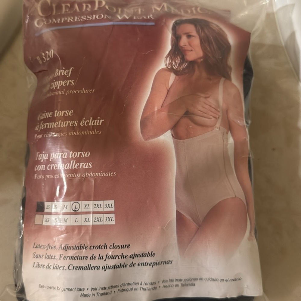 Clear Point Compression Wear in Black